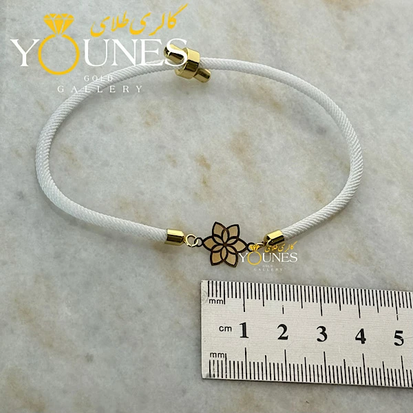 دستبند طلا حکاکی گلبرگ
